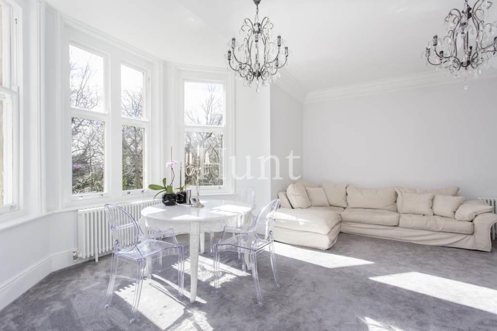 Repton Park, Woodford Green, IG8