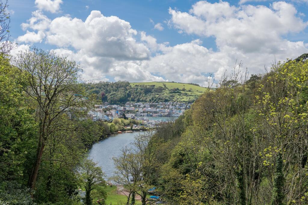 Apt 2 Castella_View_Kingswear