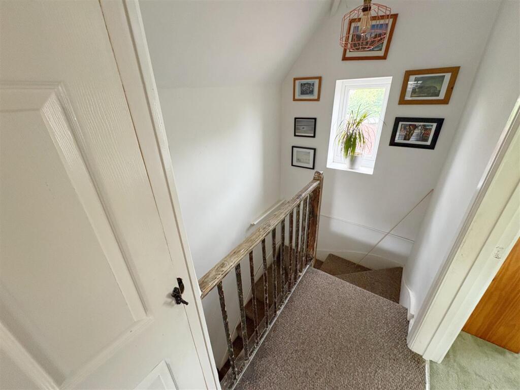 Landing and stairs.jpg