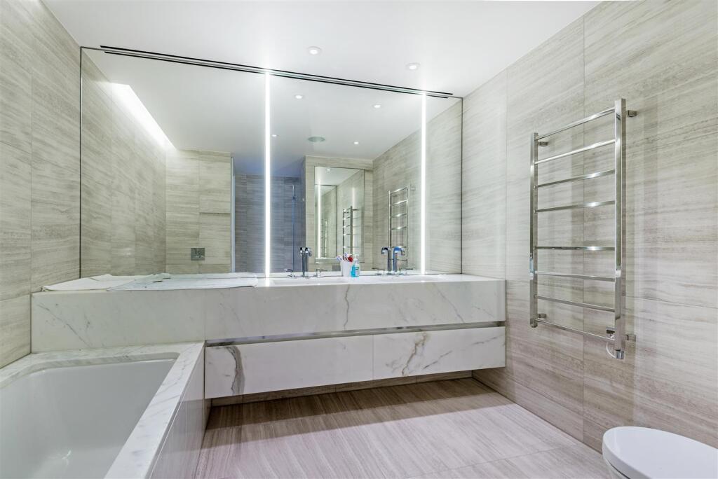 En Suite.jpg