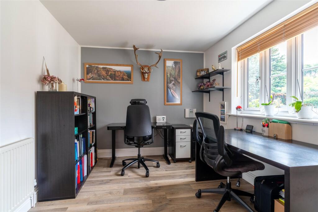 Bedroom/Study