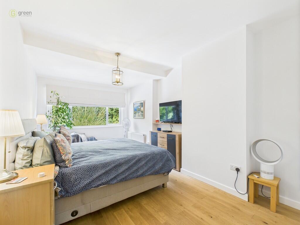 CAM03830G0-PR0198...