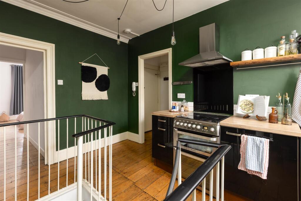 Flat 1, 23 Bath Buildings, BS6-30.jpg