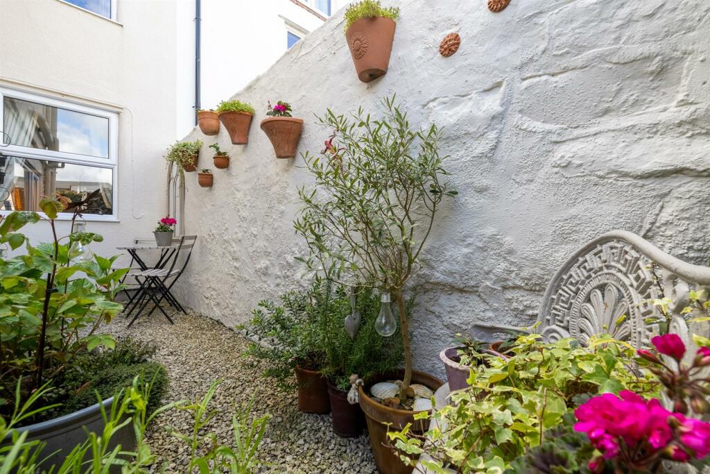 Fisherman's Cottage-20.jpg