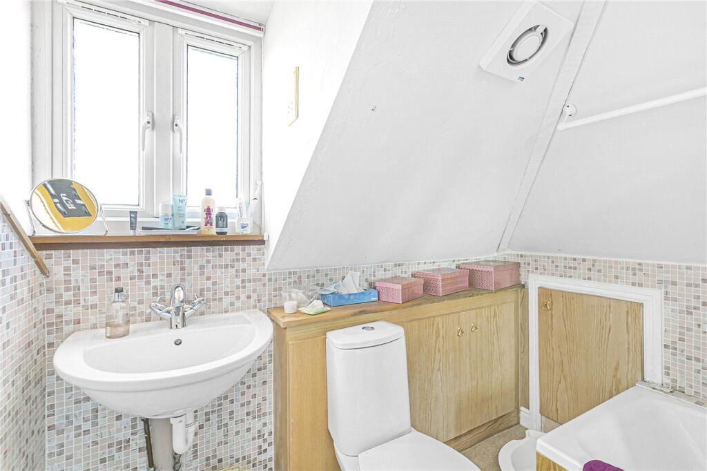 En-Suite Bathroom