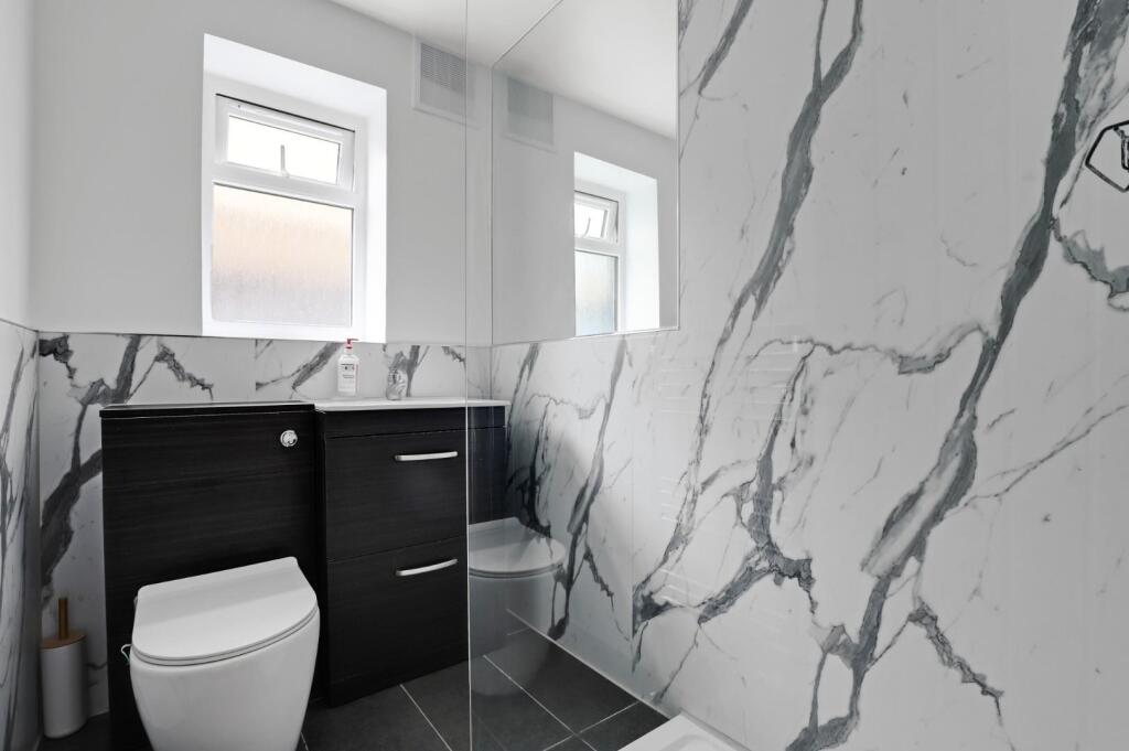 04-ffb9JHPropWpen - 9 Blakewood Court - 10.jpg