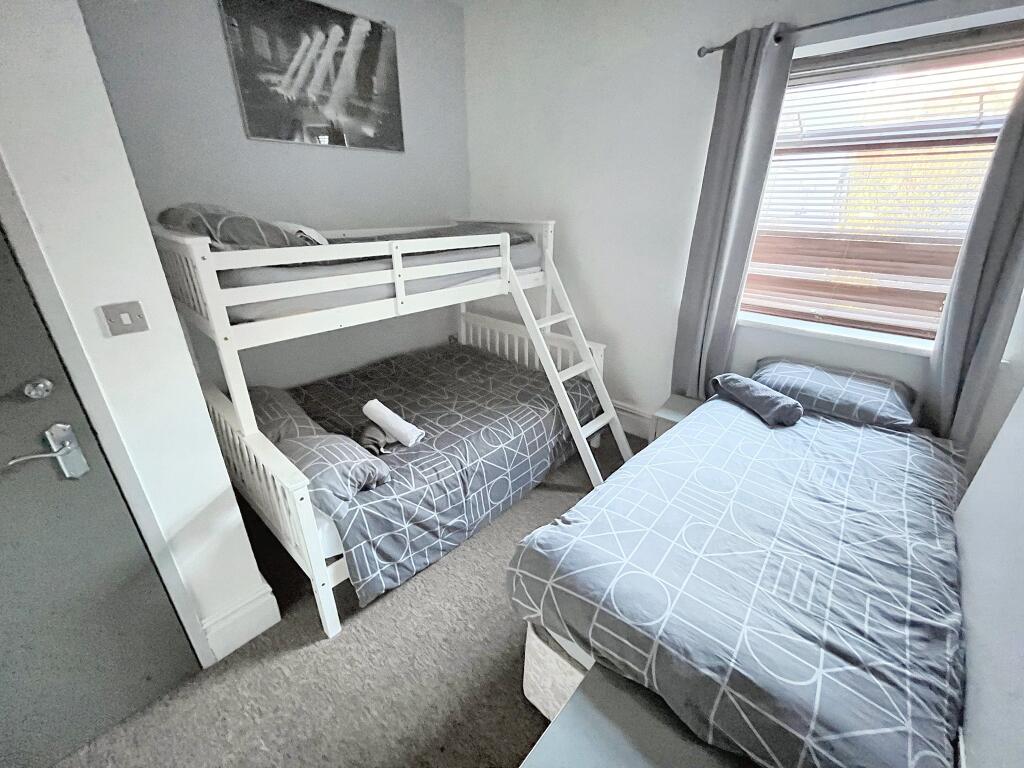 F1Bed2