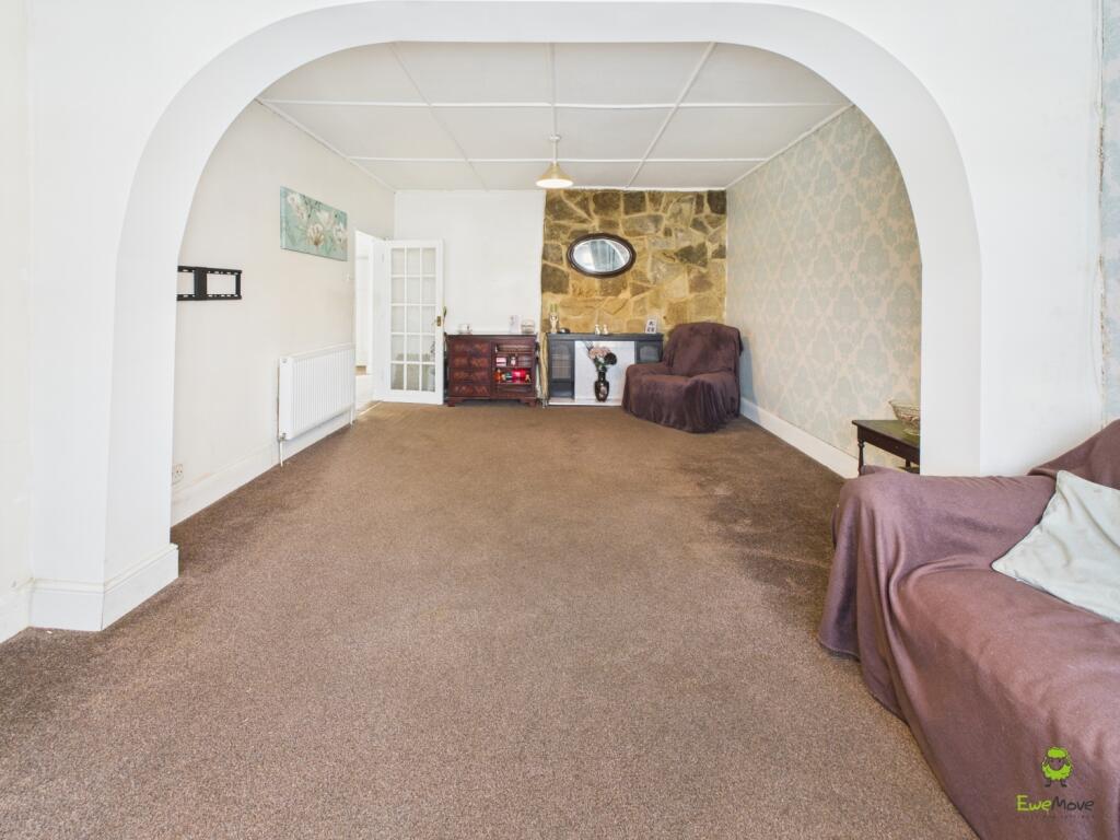 Presented by Clinton at EweMove Bexleyheath and Da