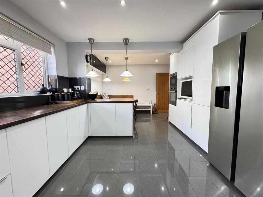 IMG_8109 (Large).JPG