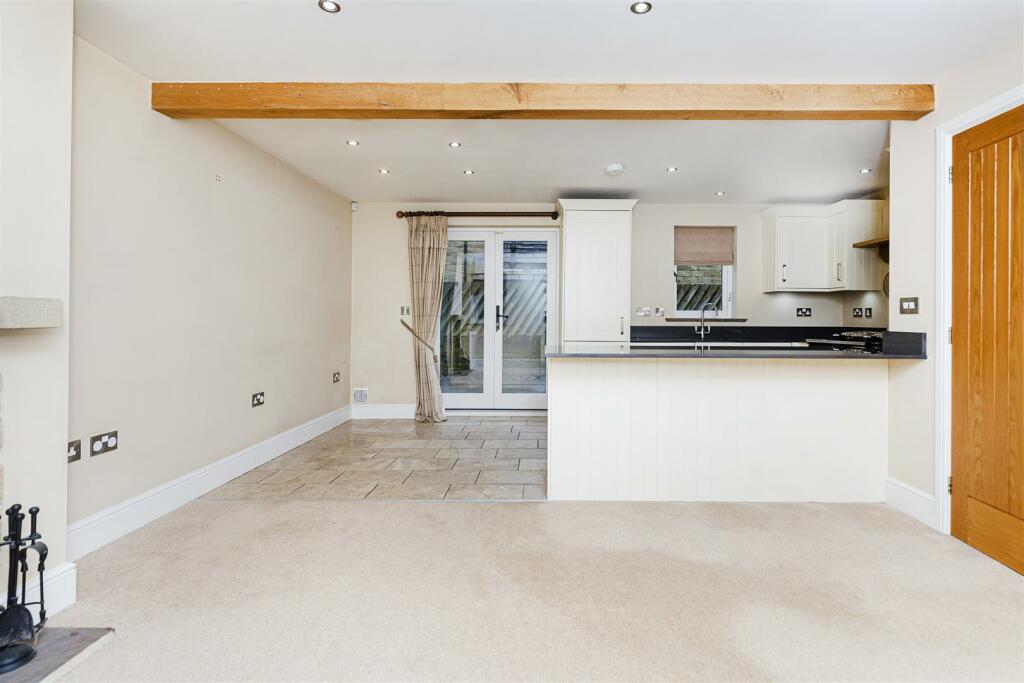 Bramleys Estate Agents - Beech Court - Farnley Tya