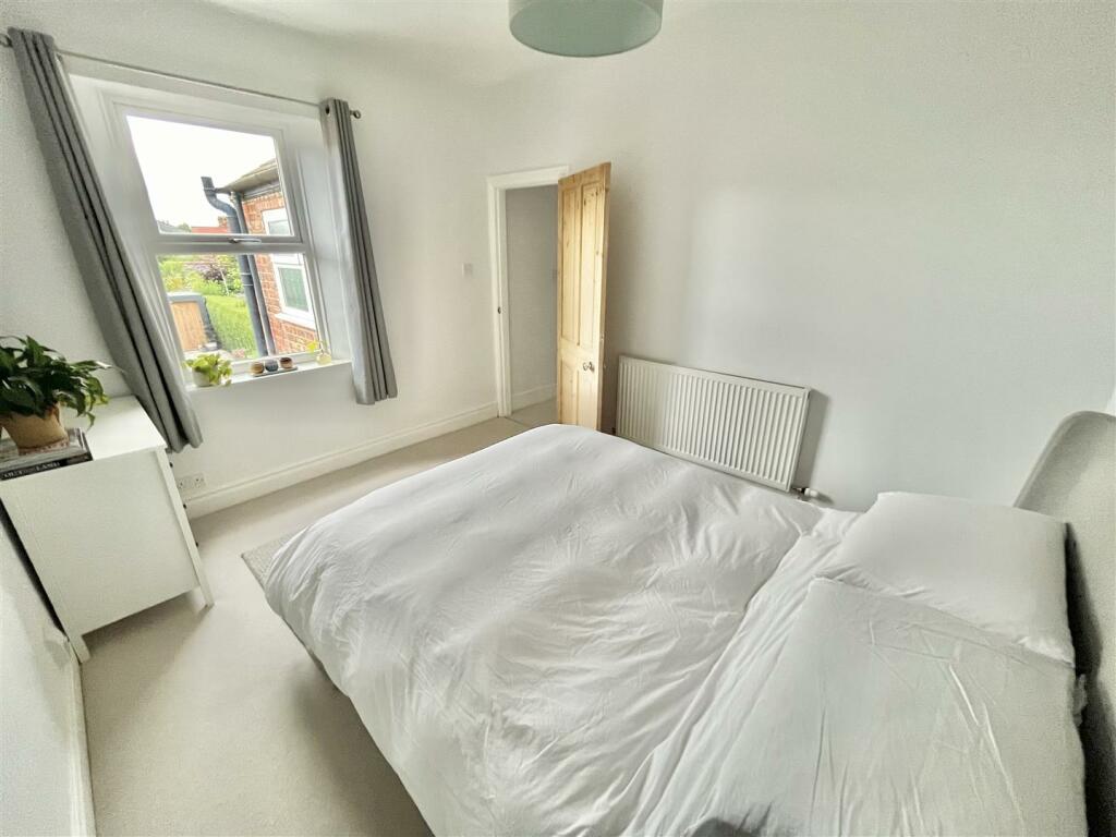 Bedroom 2 Aspect 2