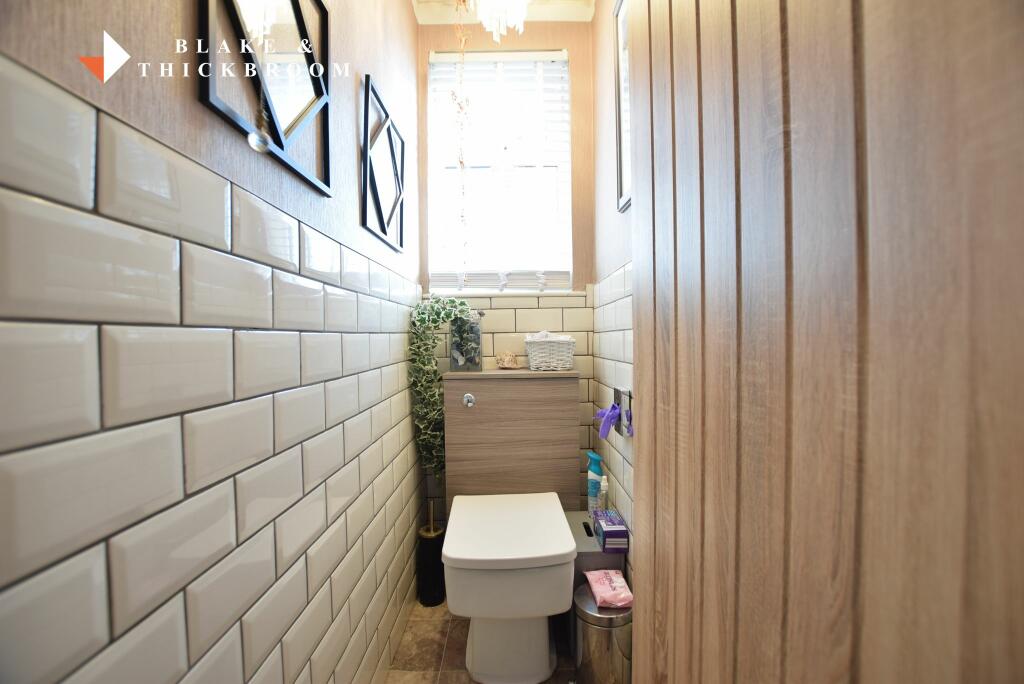 SEPARATE WC
