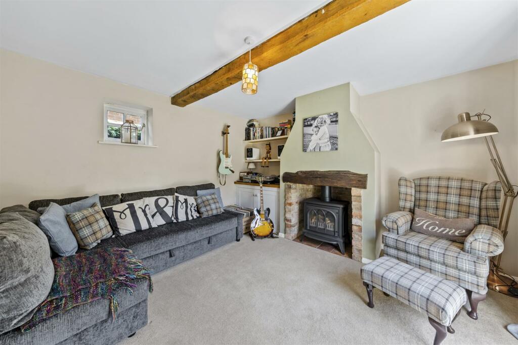 BumbleCottageWeb14.jpg