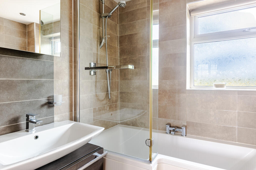 bathroom1