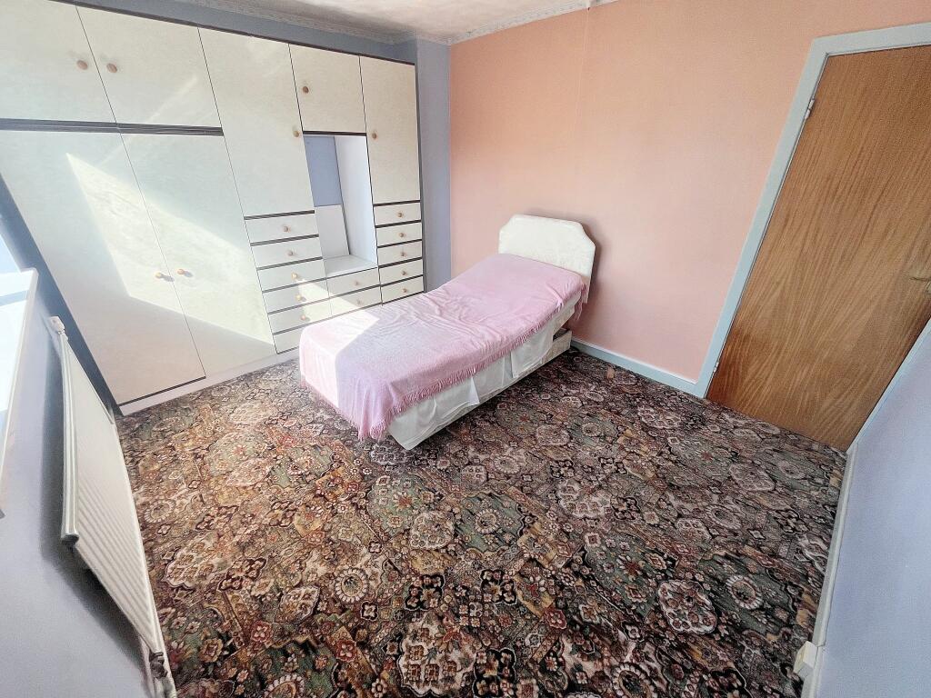 Bed12