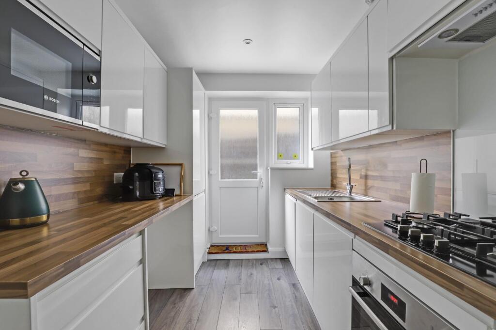 07-f92fJHPropWpen - 9 Blakewood Court - 19.jpg