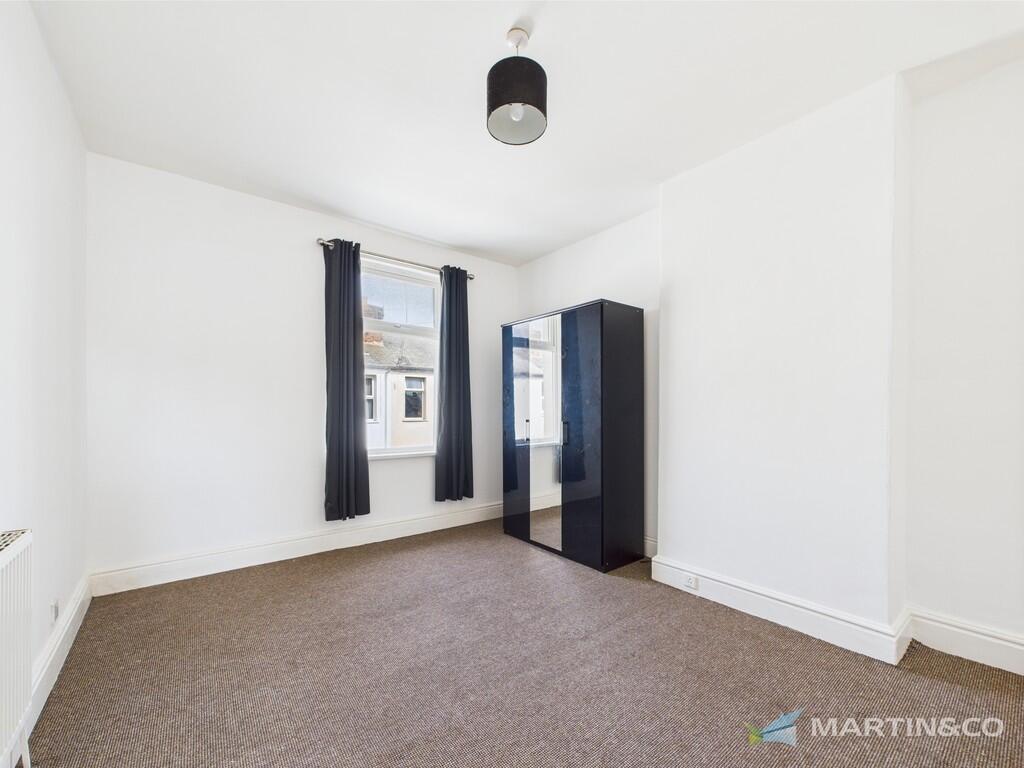 CAM02318G0-PR0437...