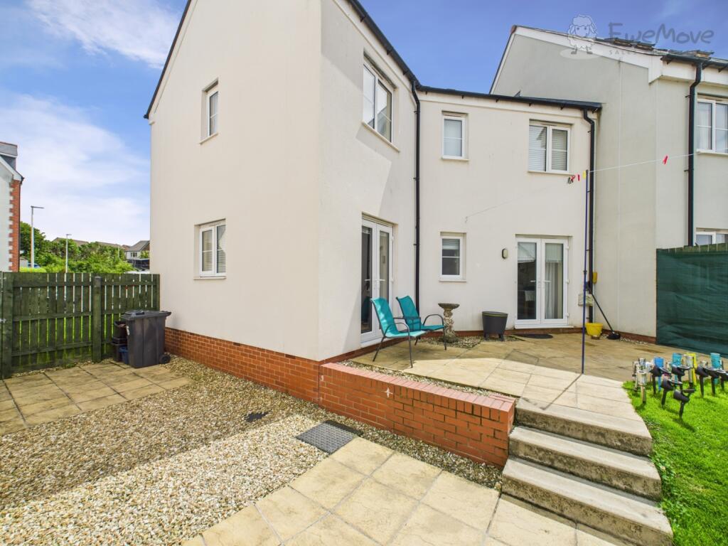 CAM03640G0-PR0046-STILL004