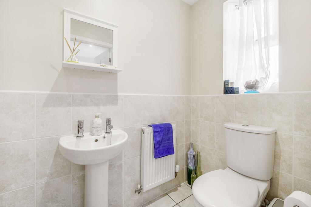 6 Marriner Crescent (Lincoln)-14