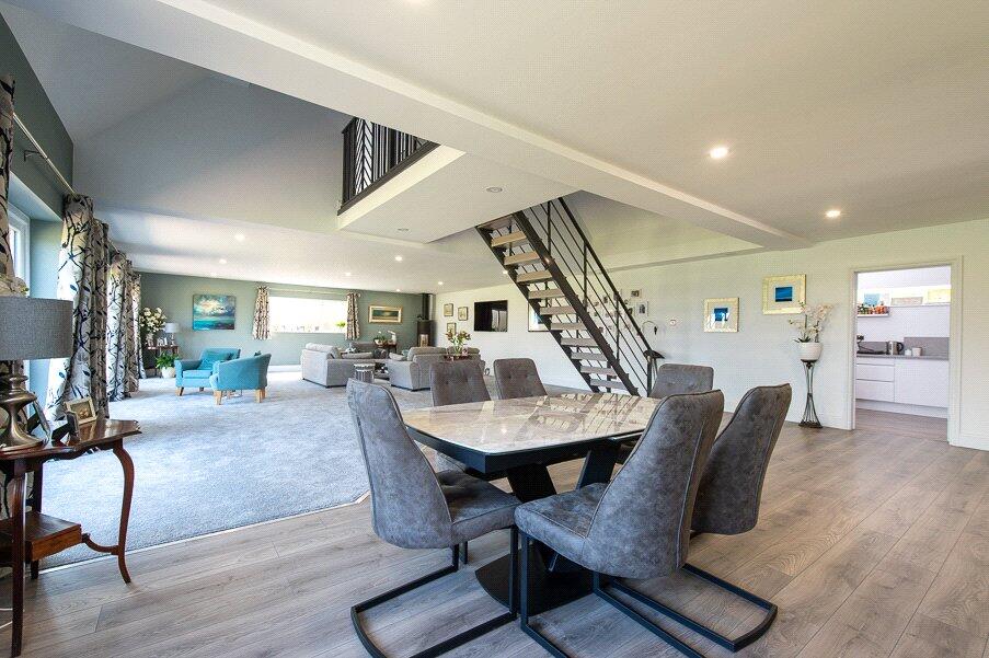 Drawing/Dining Room