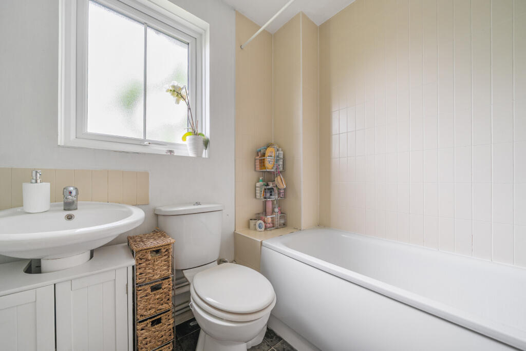 1298286-17-68358f...