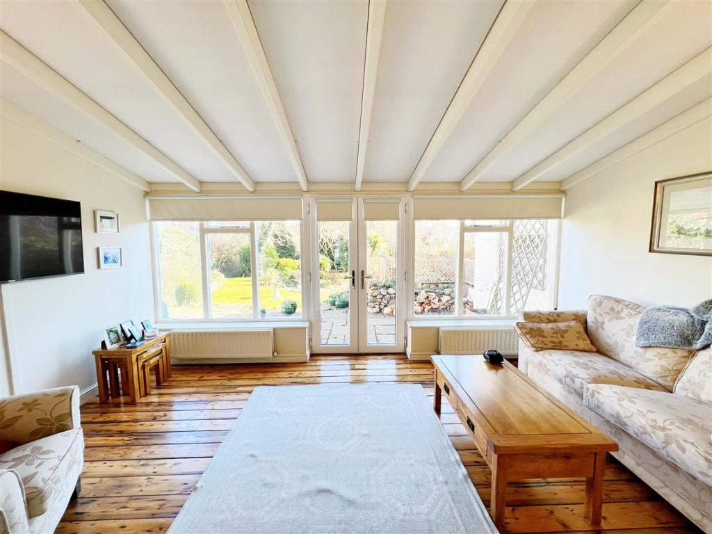 Garden Room 1.jpg