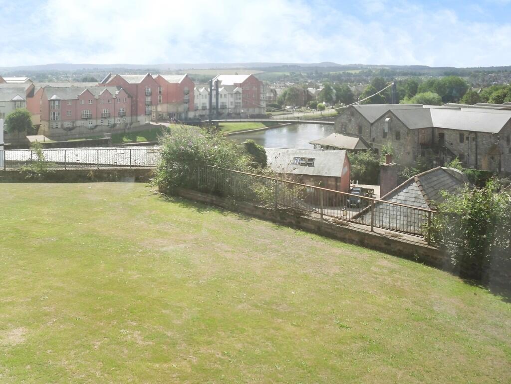 5ff47ff2-Views 20...