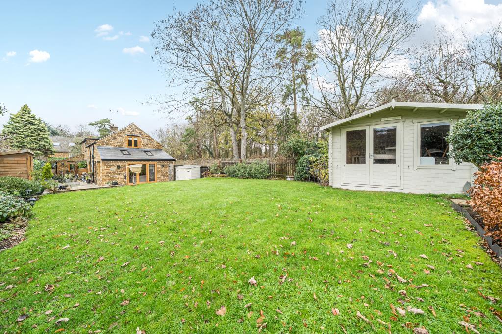 Garden and summer house