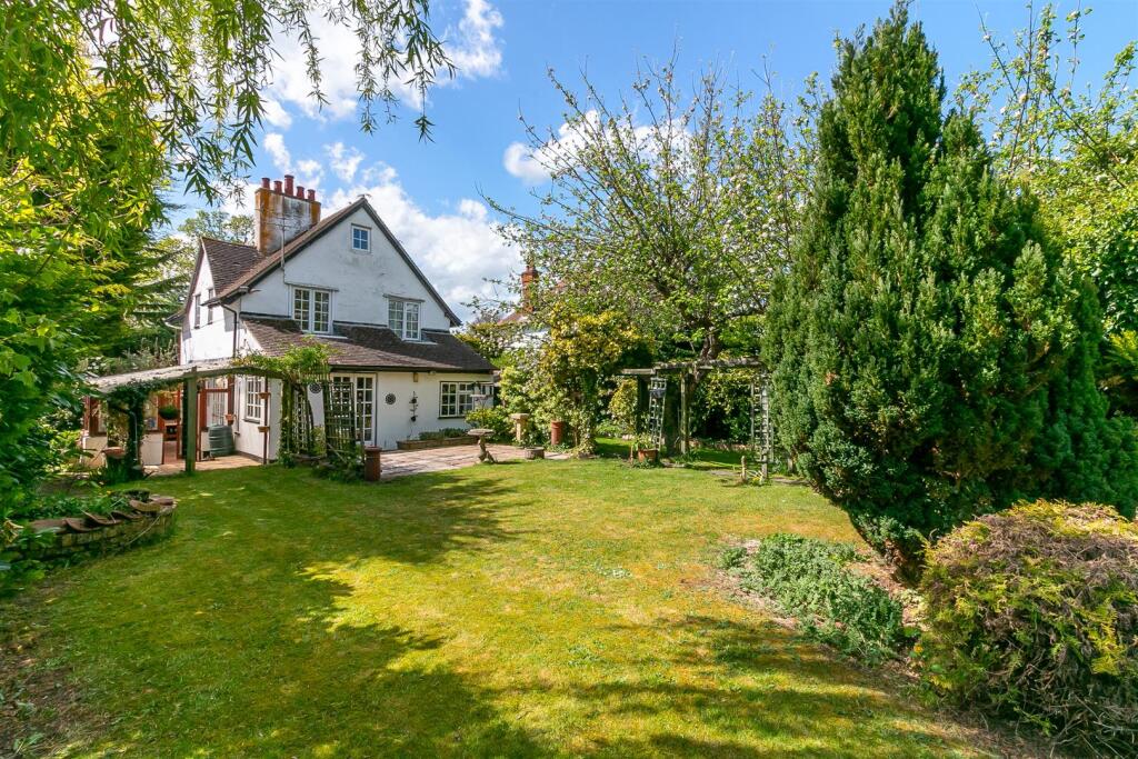 42 Green Lane_Externals-18.jpg