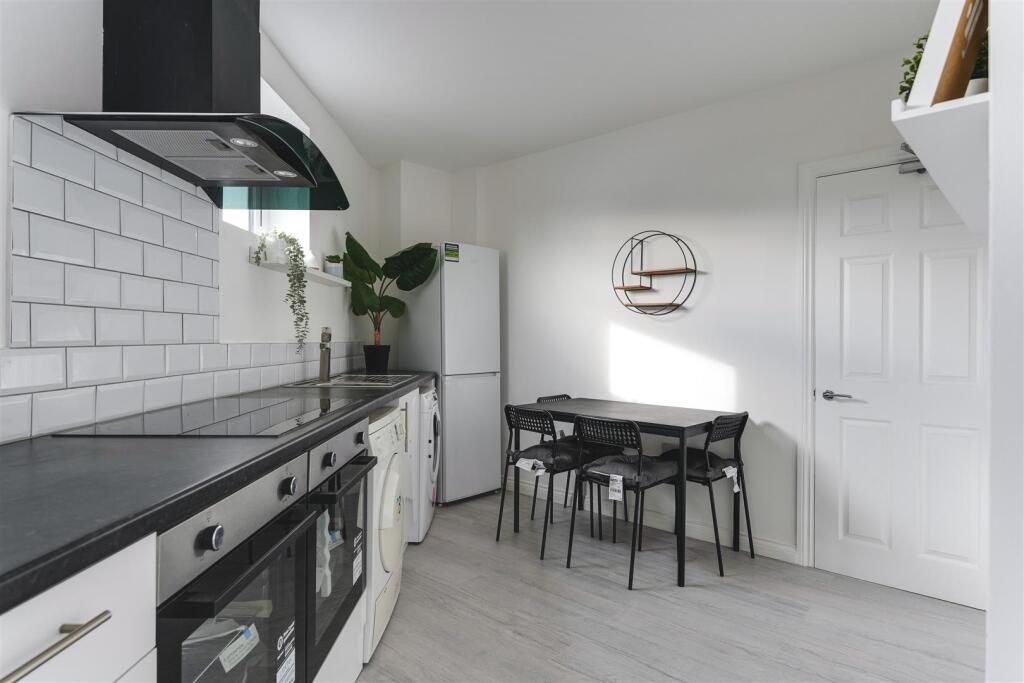 1-3 Chatsworth Road (Studios)-27.jpg