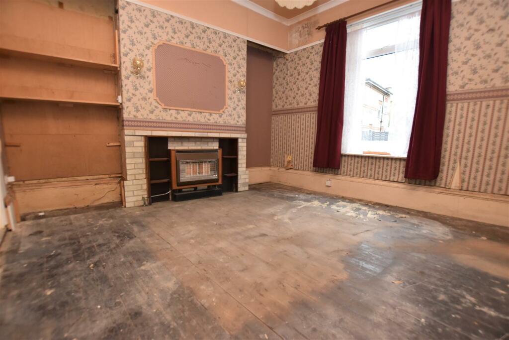 Lounge Area.jpg