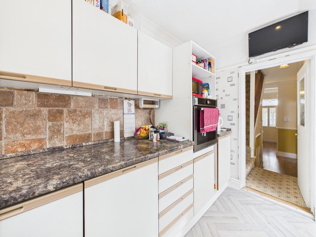 CAM03974G0-PR0173...