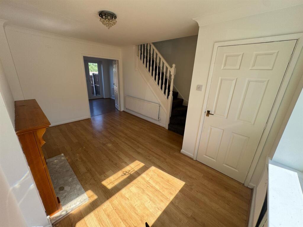 WhatsApp Image 2025-05-02 at 15.24.00.jpeg