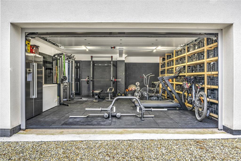 Dgarage/Gym