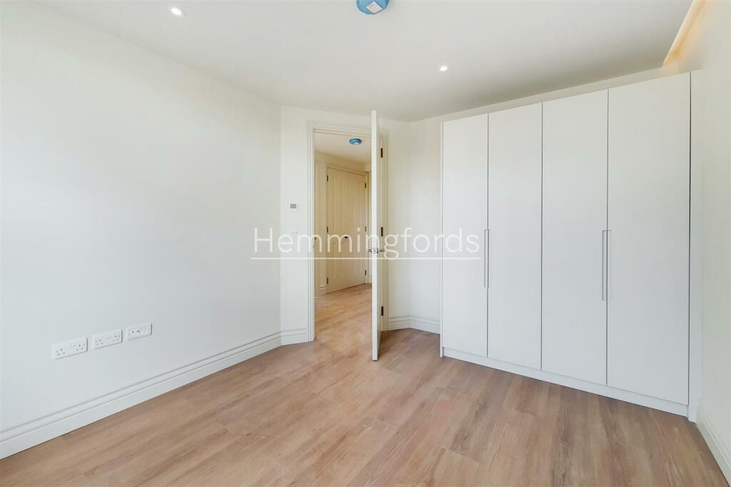 5_Bedroom-1.jpg