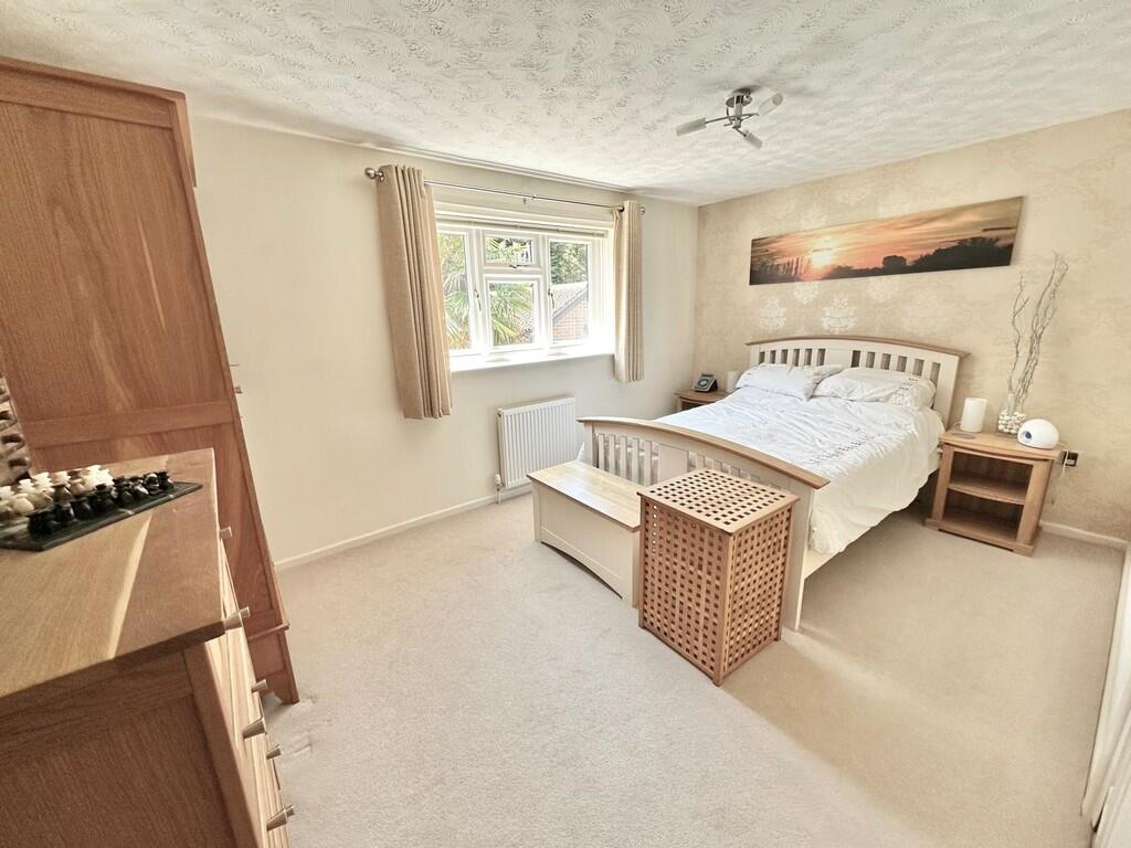 IMG-20250718-WA00...