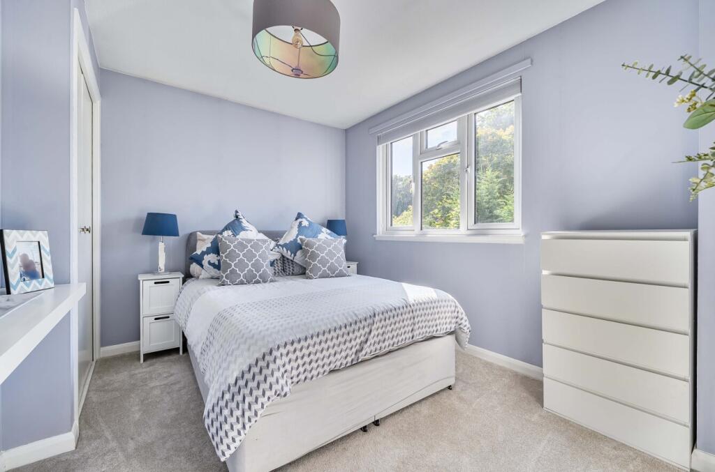 1361109-19-68dbe0...