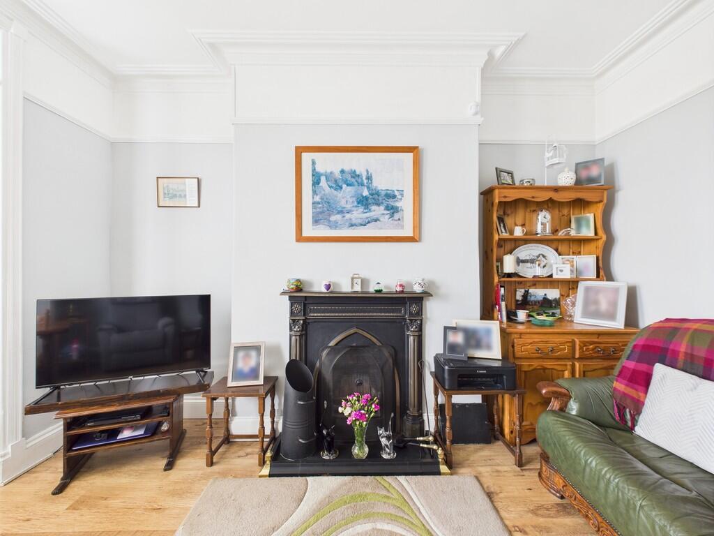 CAM03974G0-PR0173...