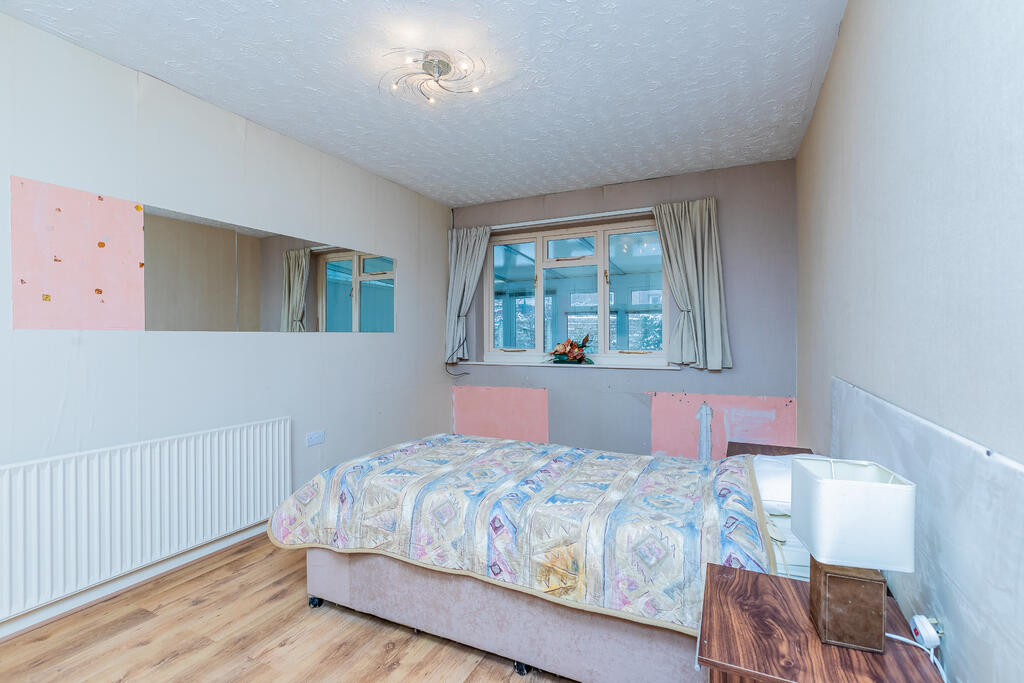 36 Shrubbery Road -8
