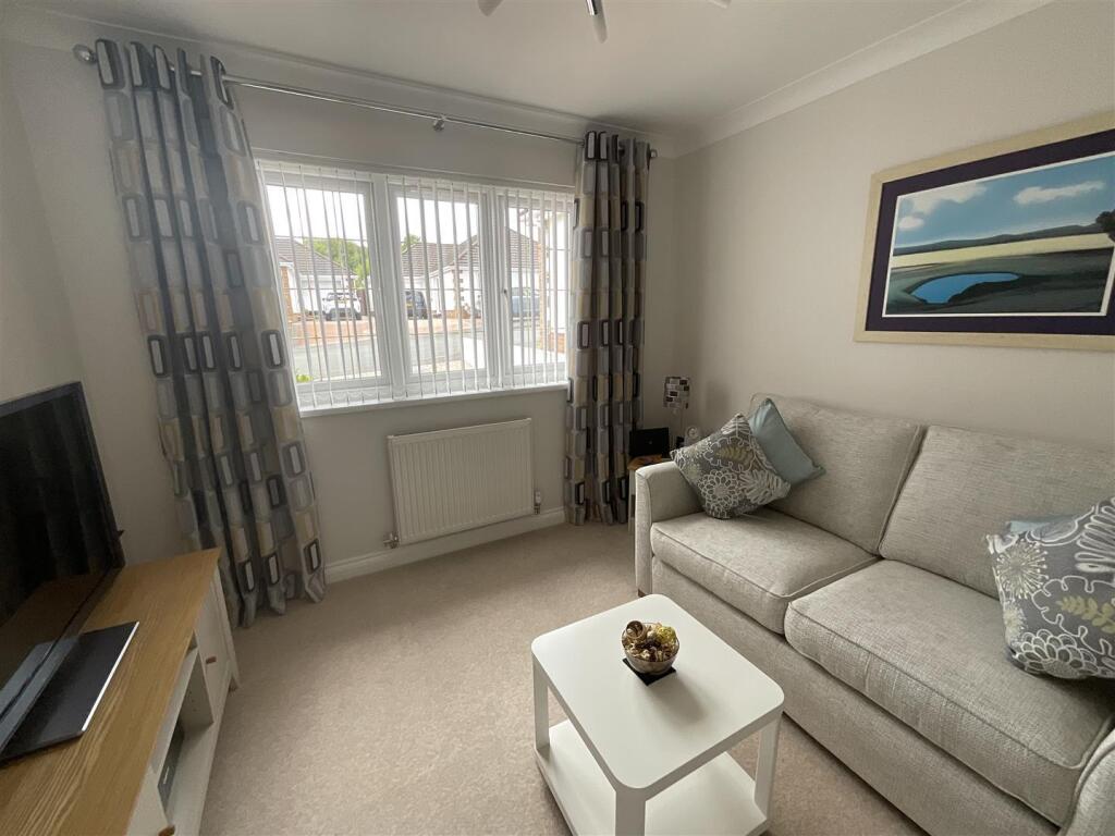 Bedroom 3/ Sitting Room