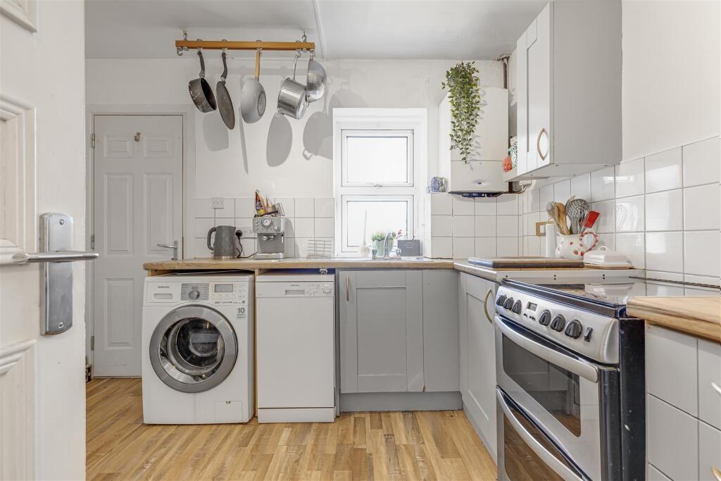 James_anderson-flat_111__chertesy_court-sw14__10_.