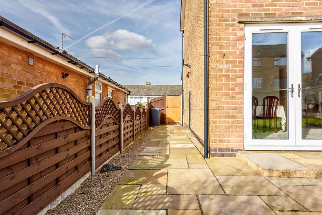 21WorcesterRoad(Exterior)(6of7).jpg