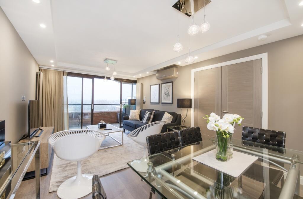 12 CH living room...