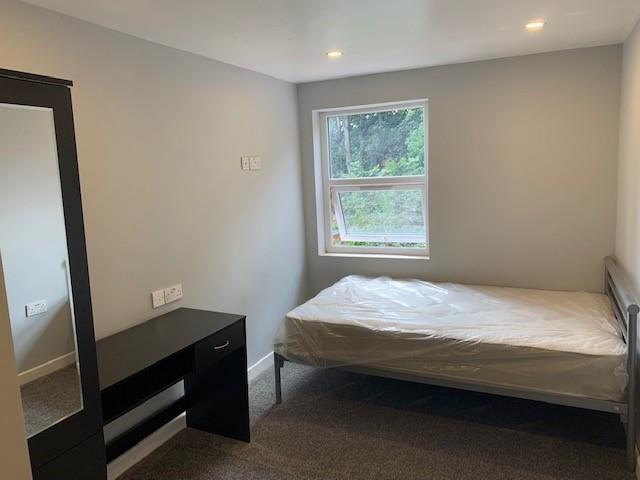 bed3.jpg