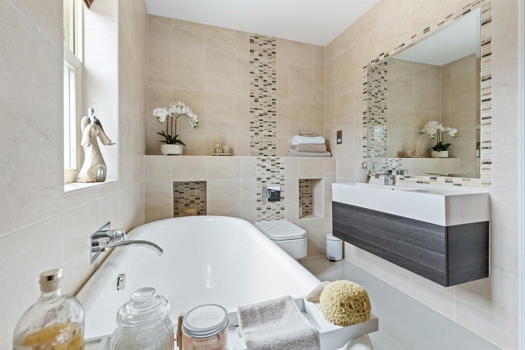 29 Hilltop, Brierley, S72 9LF 28_297.jpg