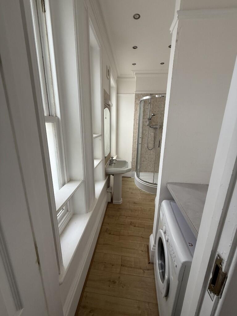 Shower Room/Utility 