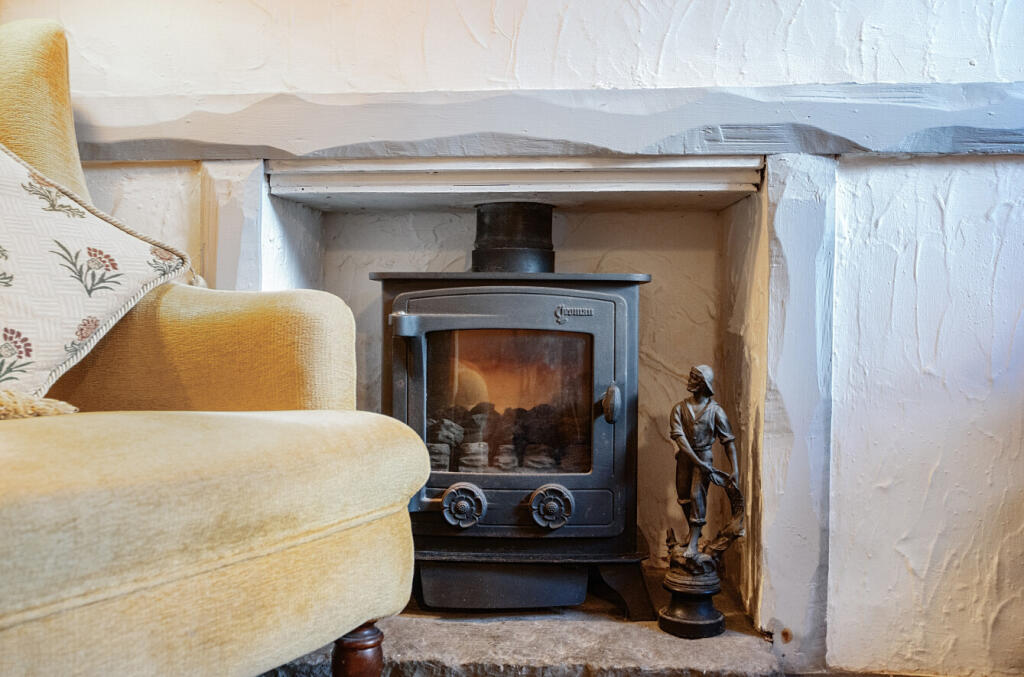 1349538-1-68bed46...