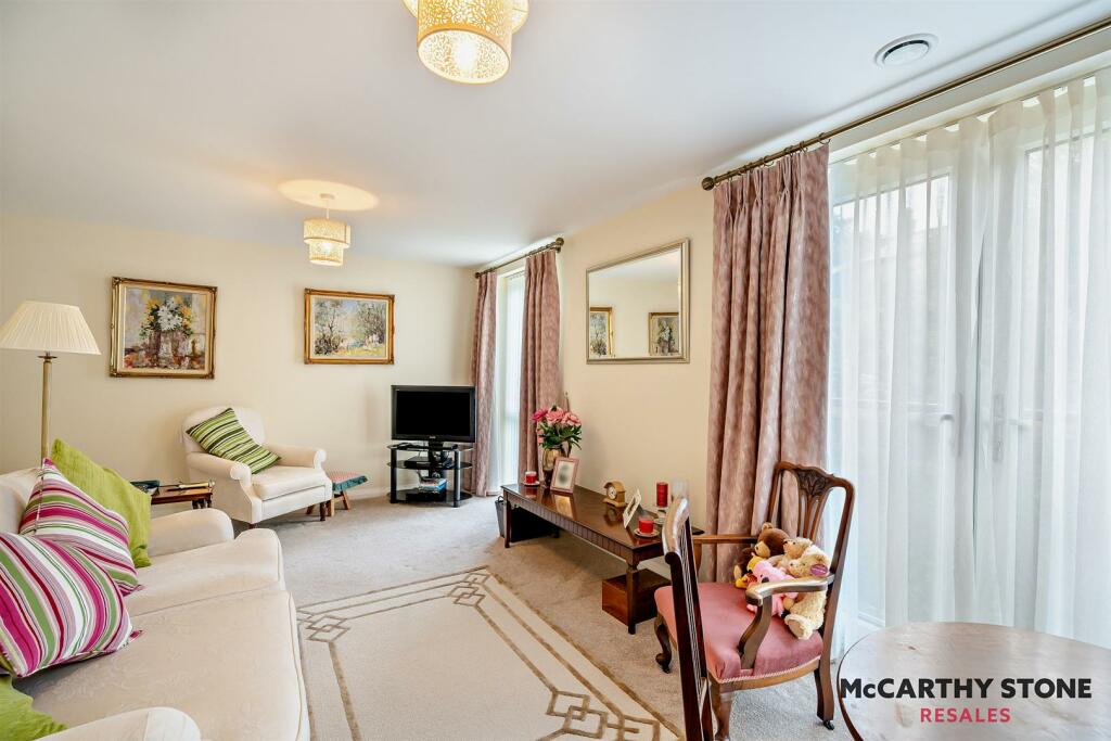 8602193-interior10-800.jpg