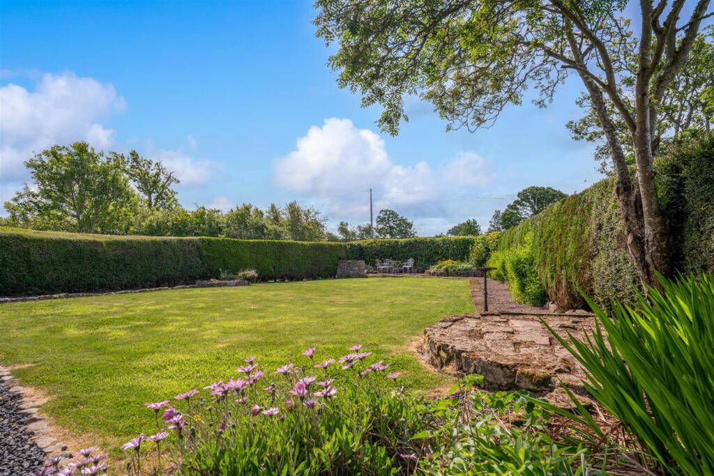 1_Swinton_Bridge_End_Farm_Cottage-33.jpg