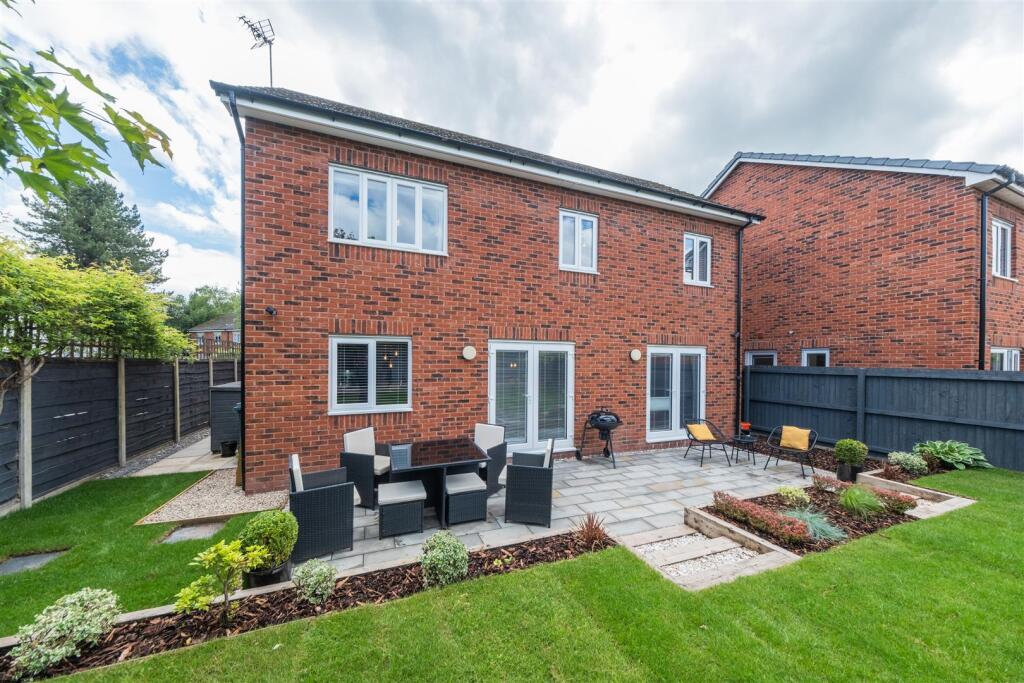 39 Shakerley Close-054.jpg